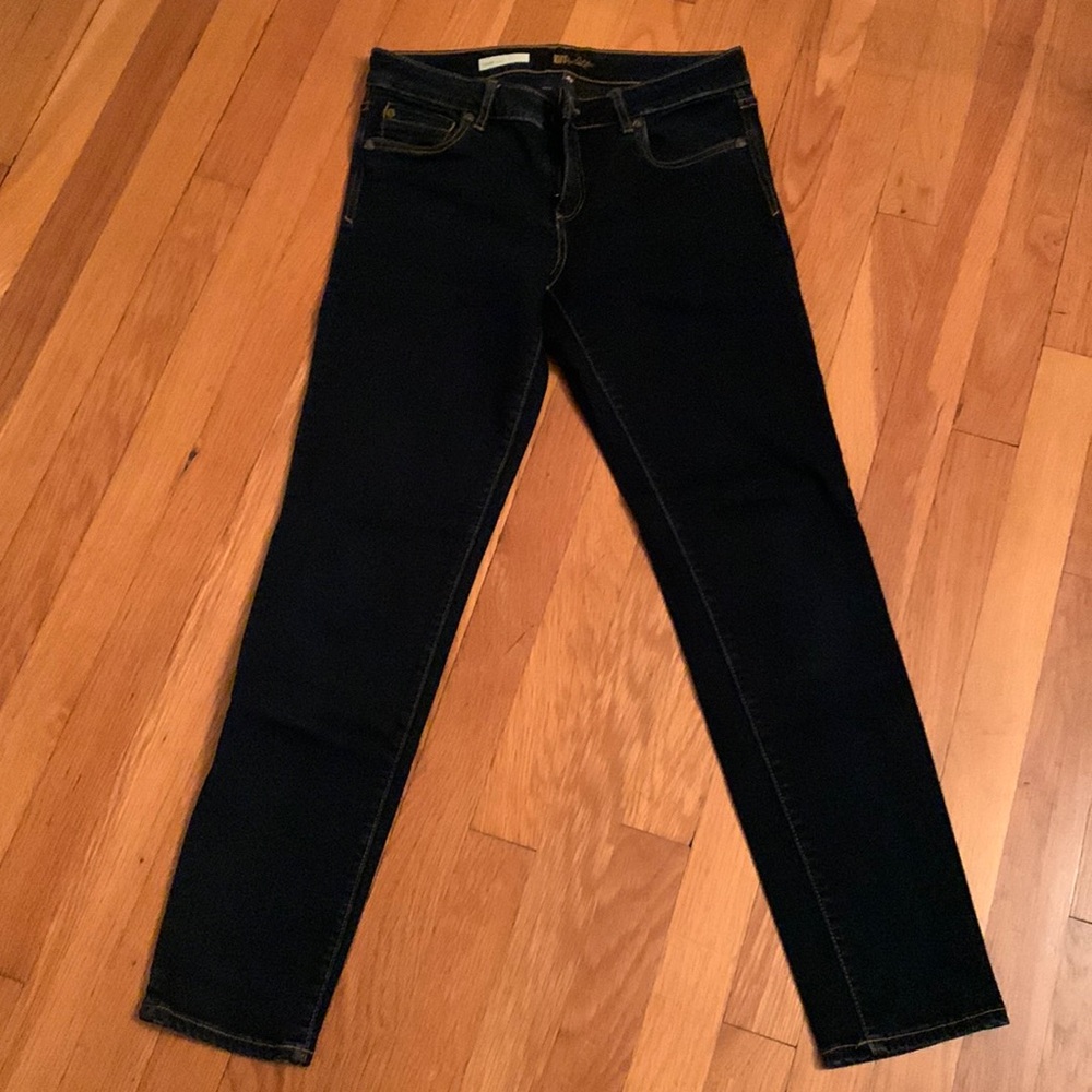 Kut from the Kloth women’s skinny jeans.  Size 4P.